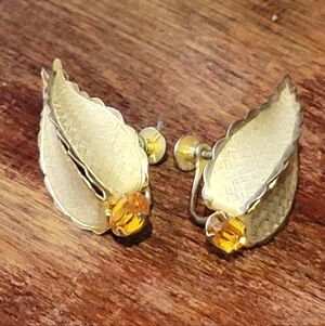 Sterling Silve BOND BOYD Screw on Earrings